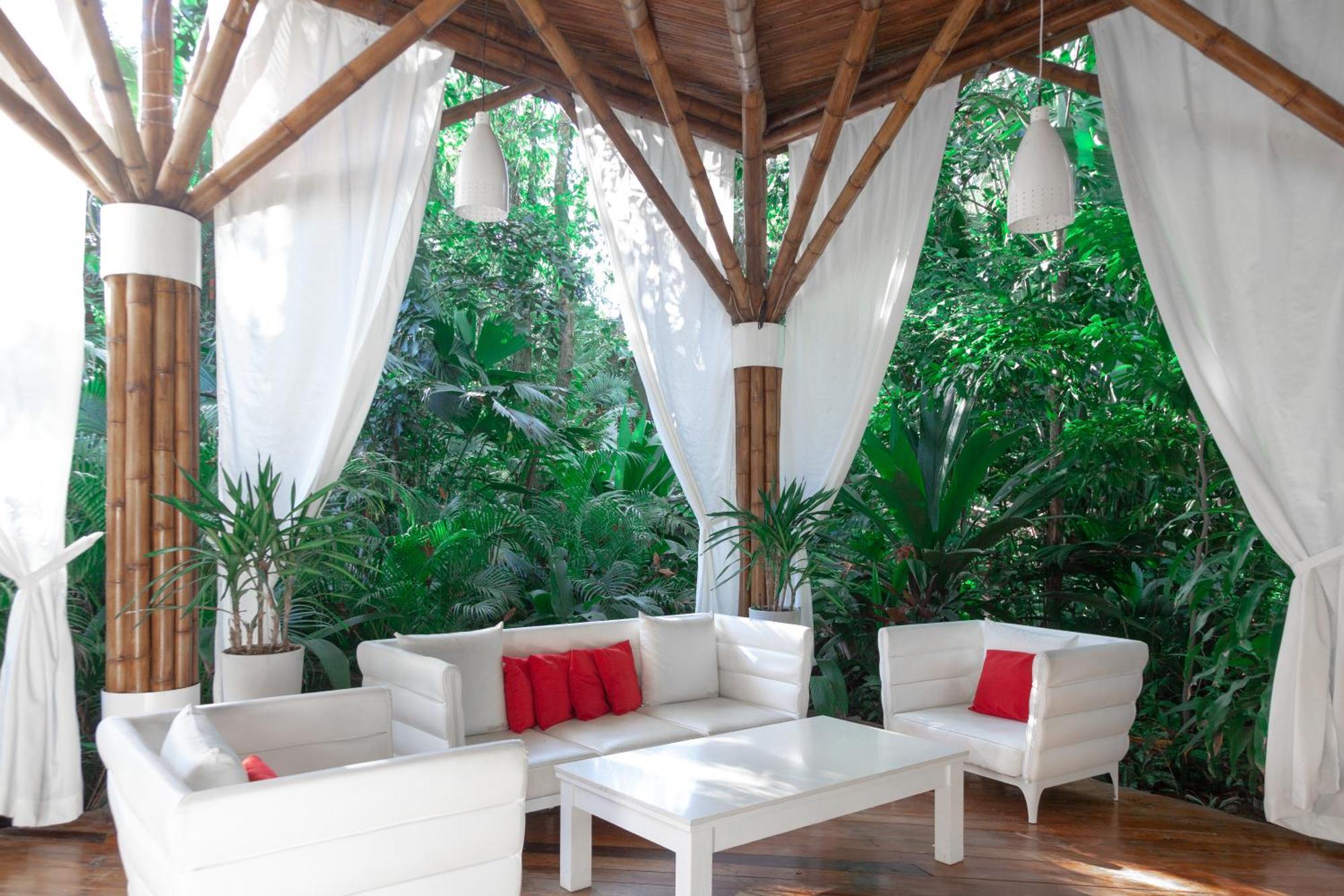 Le Cameleon Boutique Hotel Puerto Viejo de Talamanca Kültér fotó