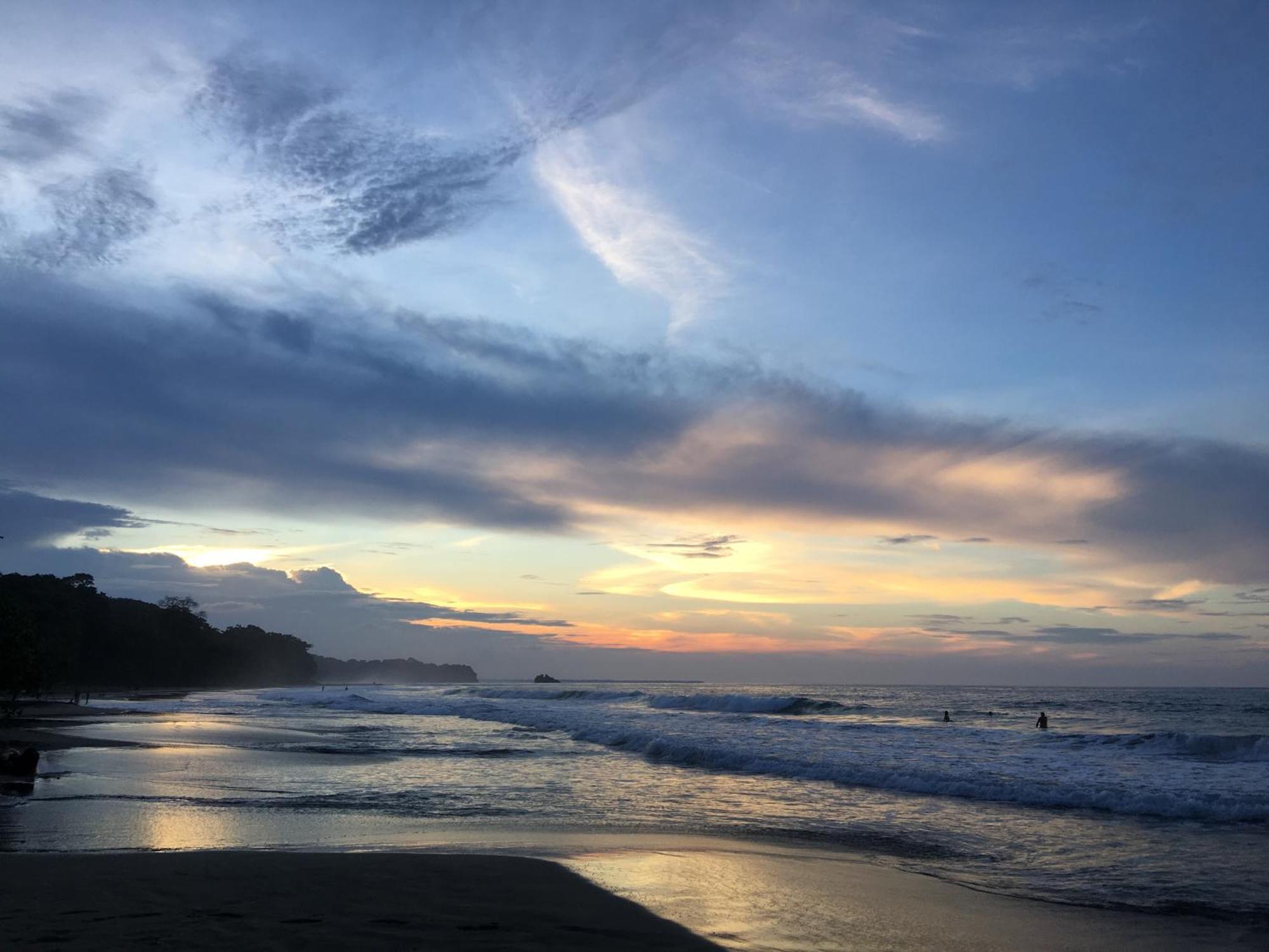 Le Cameleon Boutique Hotel Puerto Viejo de Talamanca Kültér fotó